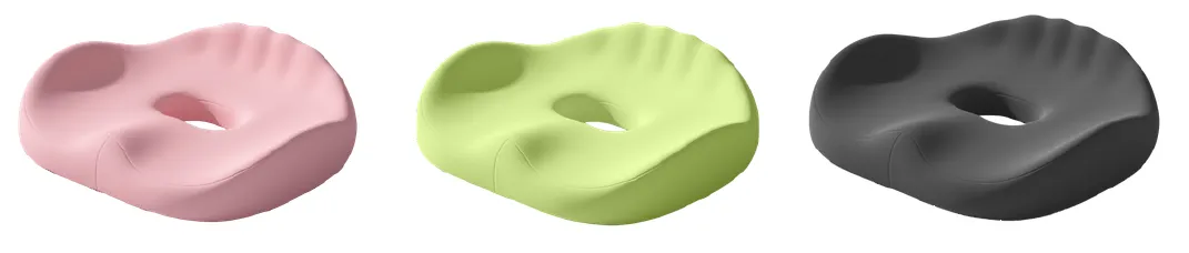 Ergonomischer Arbeitsplatz, der die optimale Positionierung von Schreibtisch, Stuhl und Zubehör für die Unterstützung der Unternehmenskörperhaltung zeigt